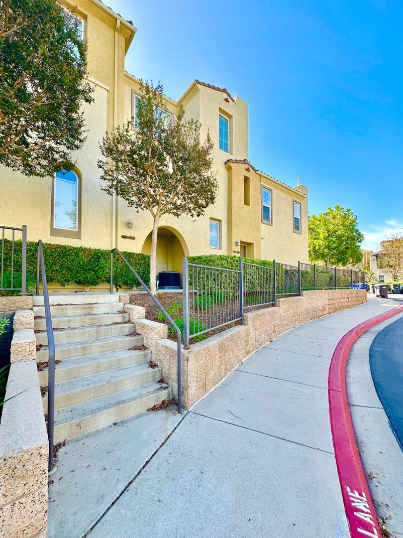 San Marcos House: 654 Hatfield Drive