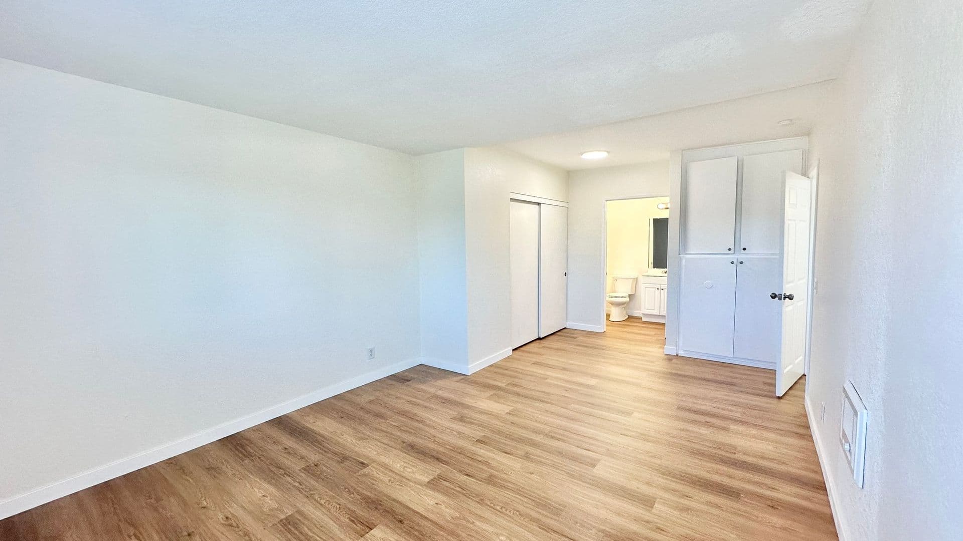 Fallbrook House: 868 East Alvarado Street Apt 24
