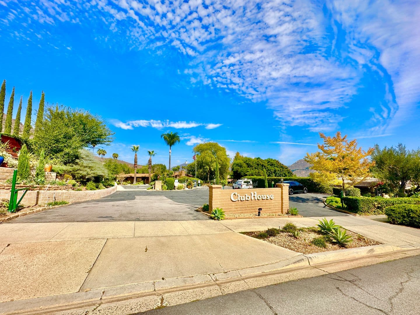 Fallbrook House: 4731 Via Inca