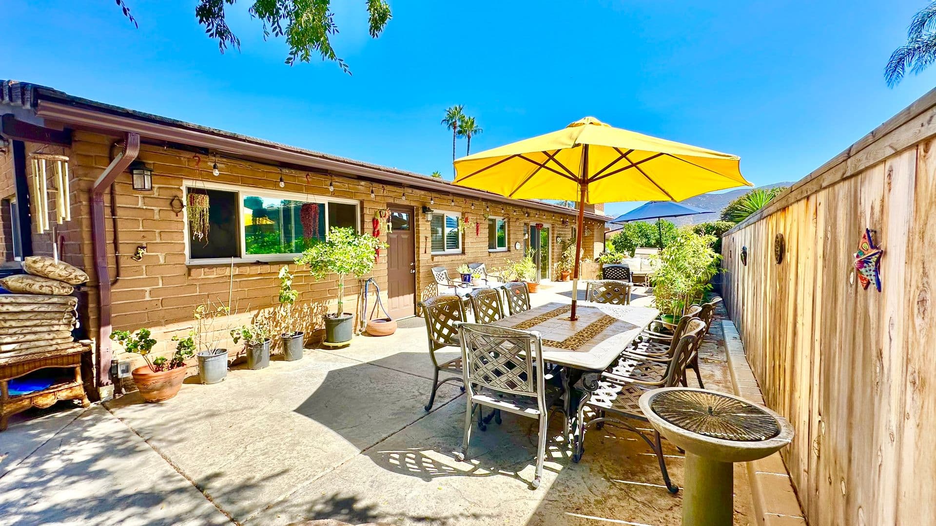 Fallbrook House: 4731 Via Inca