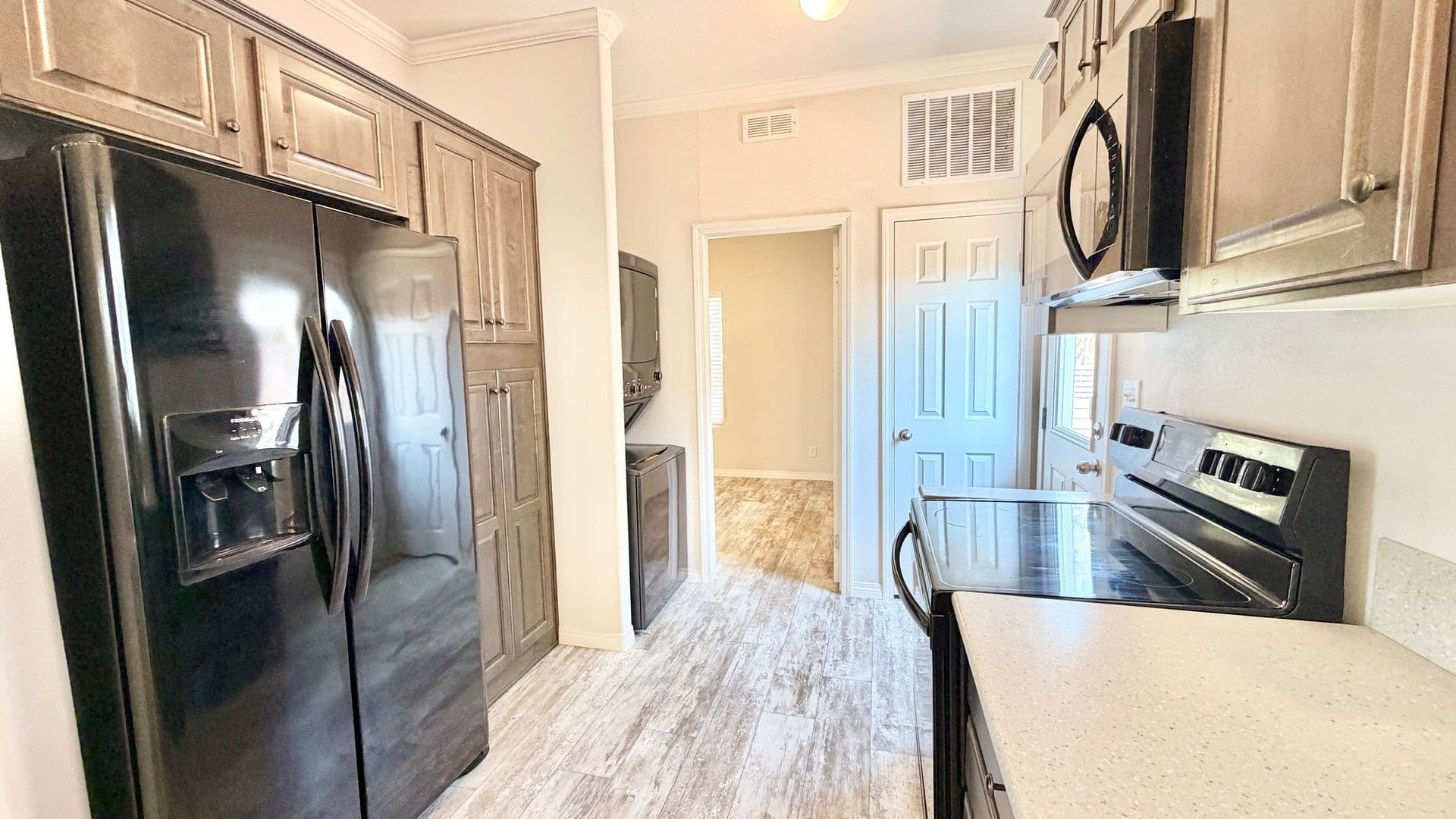 Fallbrook House: 1727 South Hill Avenue (Guest House)