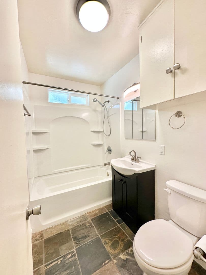 Fallbrook House: 2510 Live Oak Park Road - Unit #3