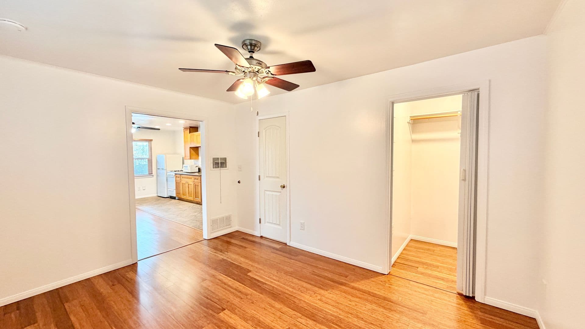 Oceanside House: 1922 South Nevada Street (Guest Home)