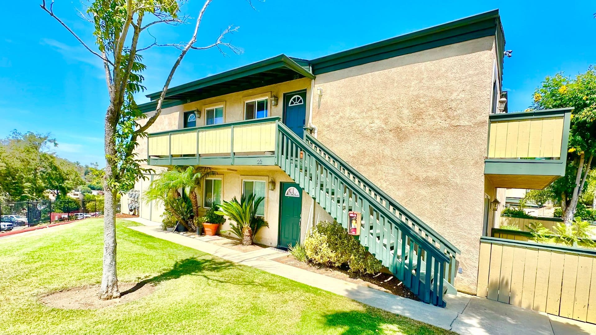 Fallbrook House: 868 East Alvarado Street Apt 24