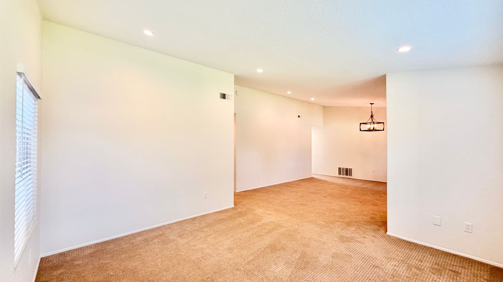 Fallbrook House: 730 Morro Road