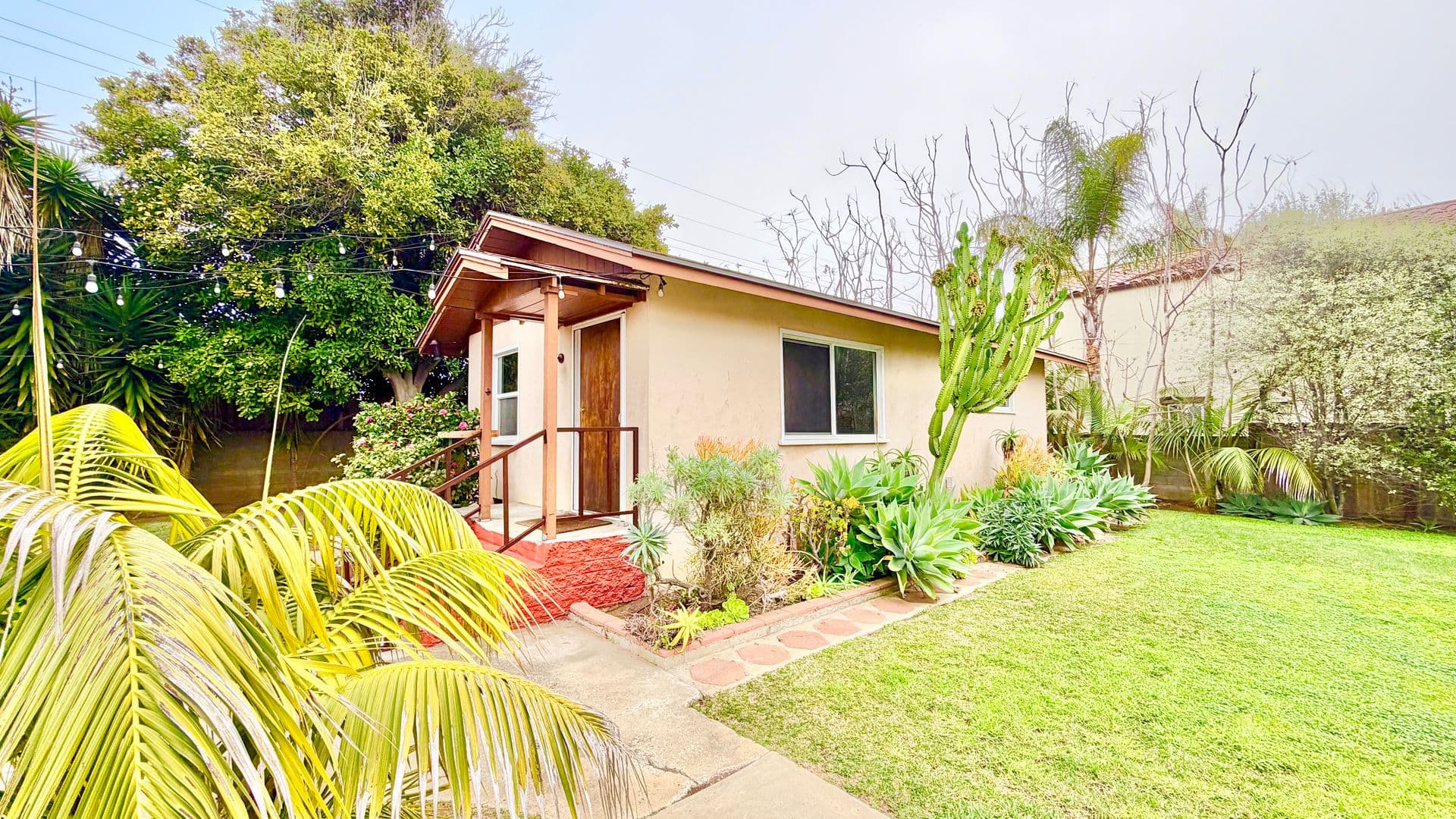 Oceanside House: 1922 South Nevada Street (Guest Home)