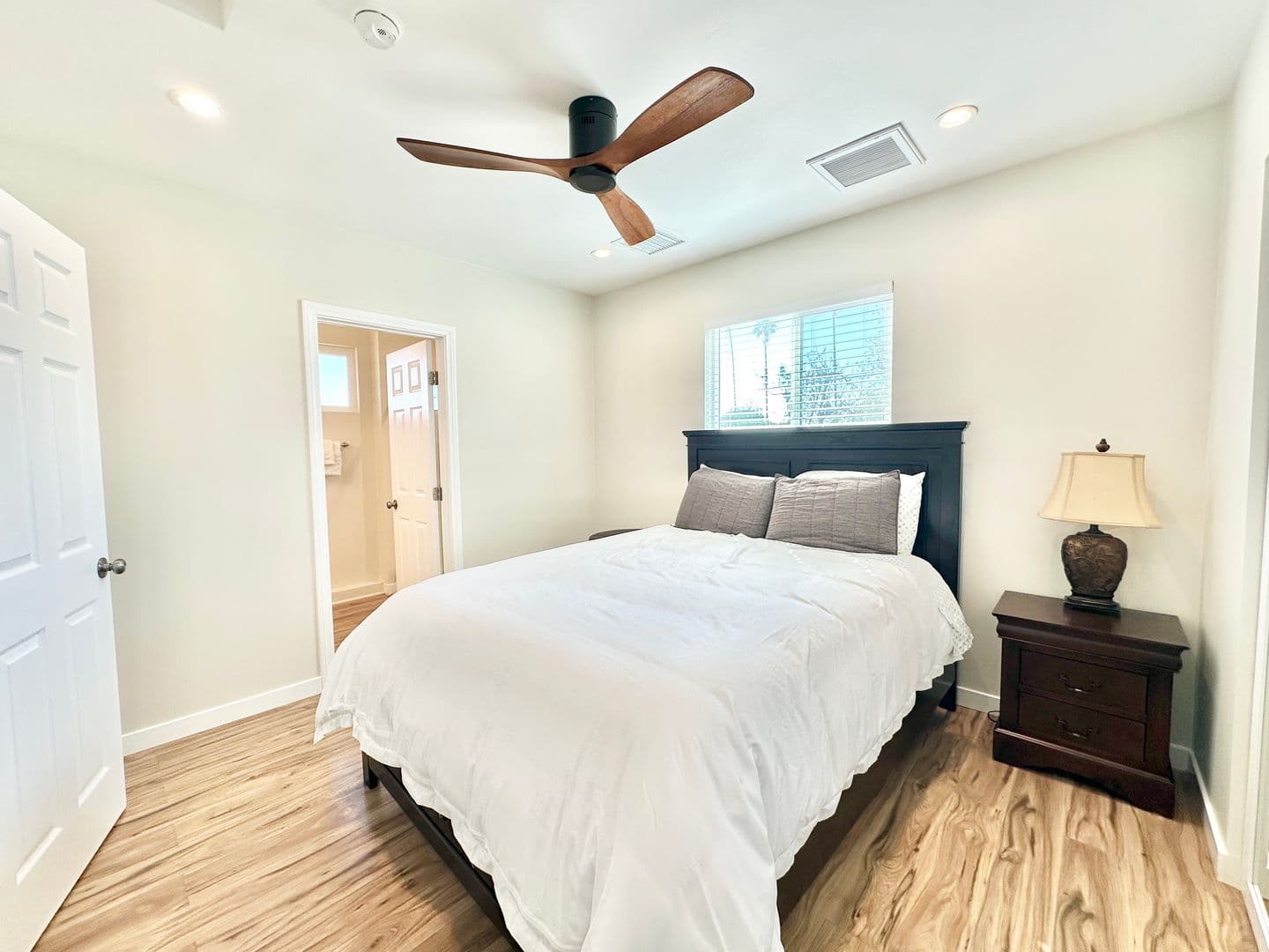 Escondido House: 9431 West Lilac Road, Guest Home, Unit #2