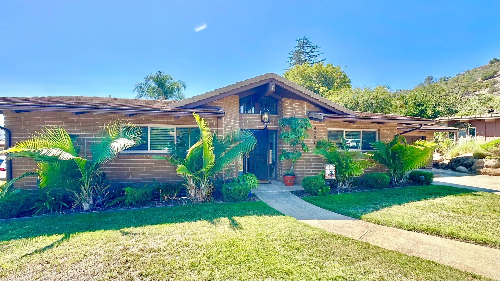 Fallbrook House: 4731 Via Inca