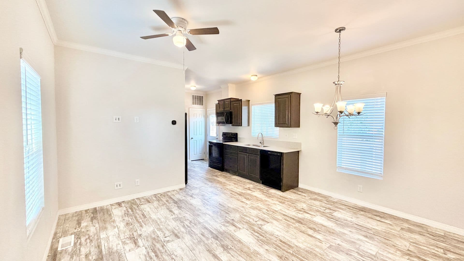 Fallbrook House: 1727 South Hill Avenue (Guest House)