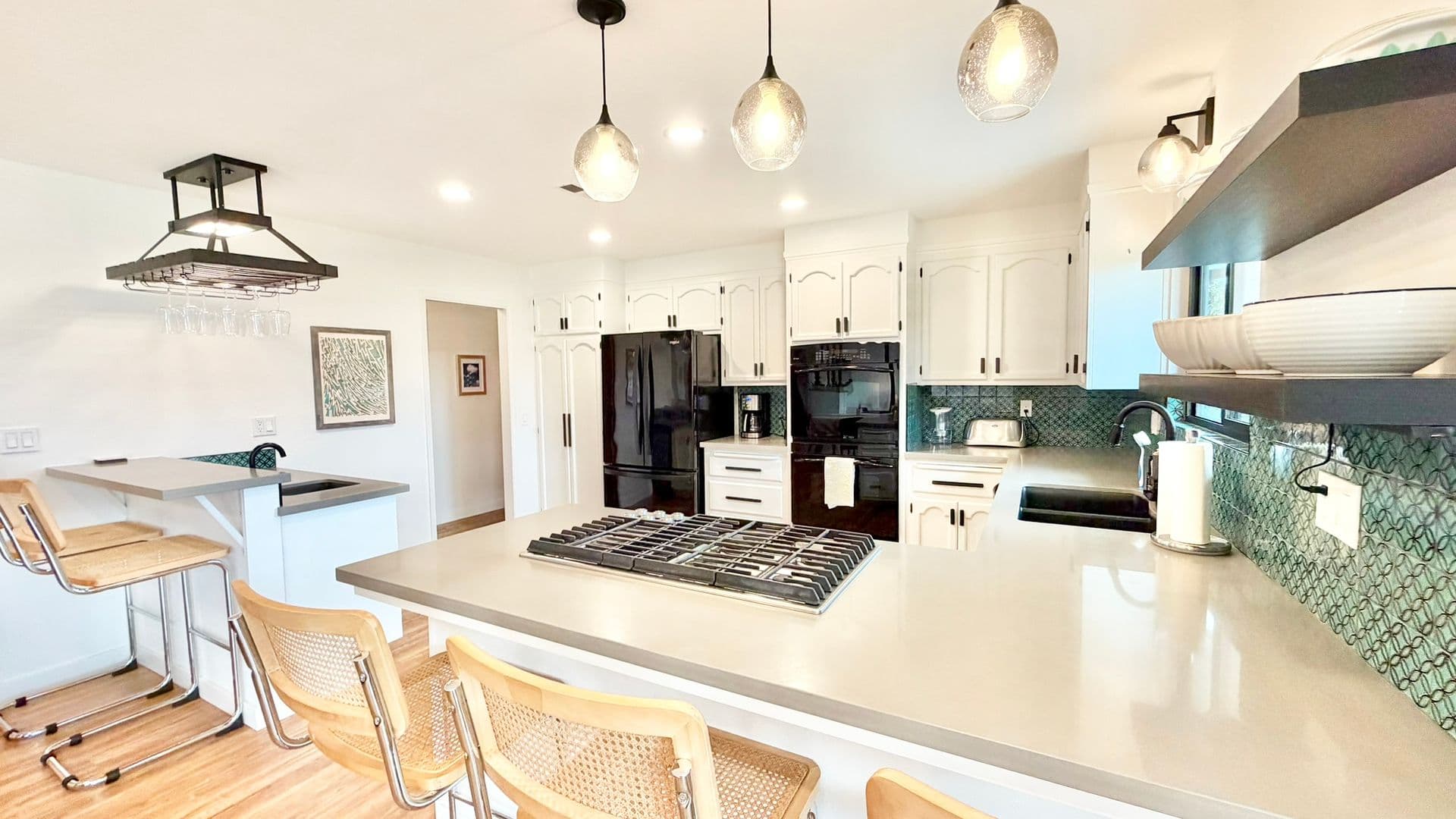 Fallbrook House: 3266 Westmont Drive