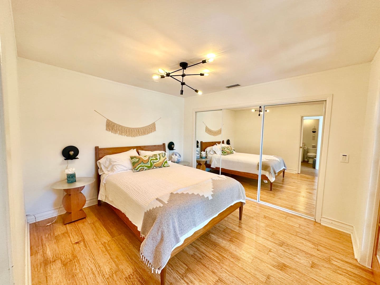 Fallbrook House: 3548 Rosa Way (Guest House)