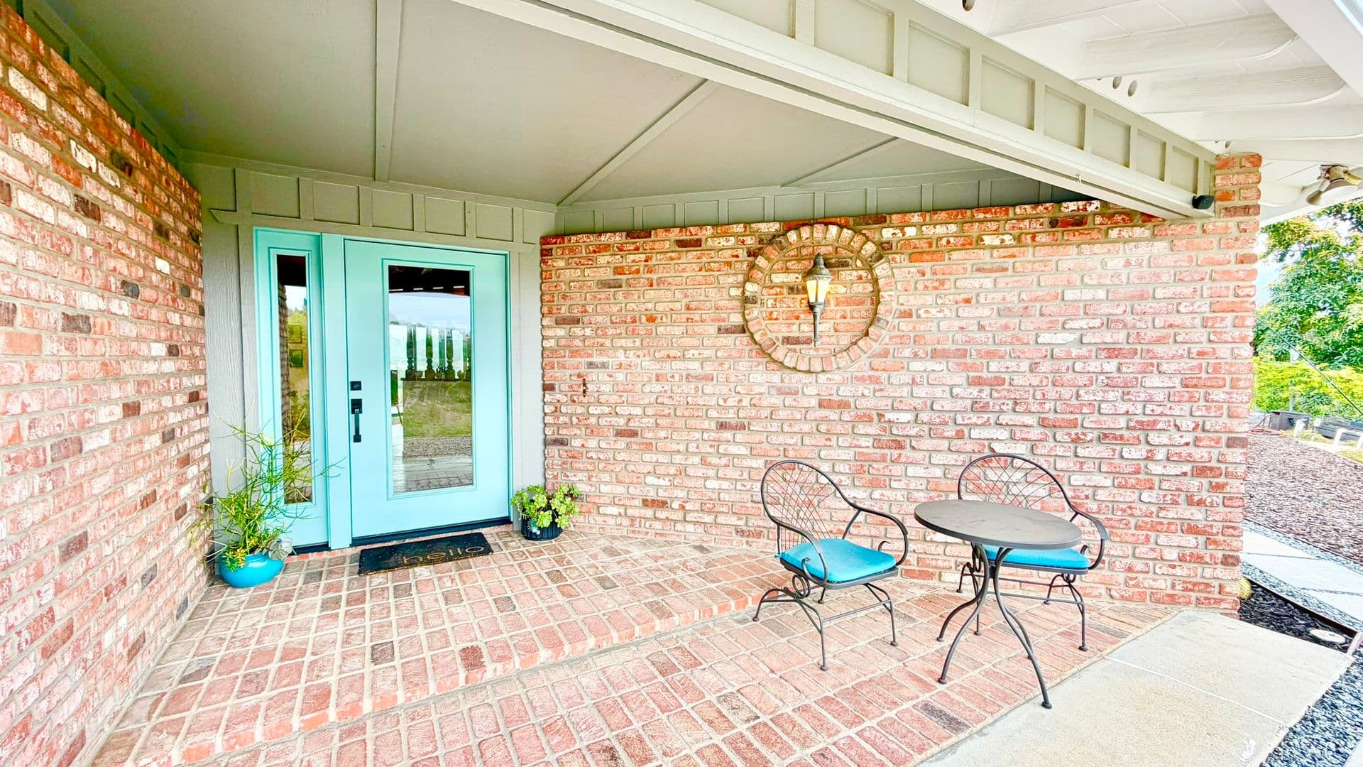 Fallbrook House: 3266 Westmont Drive