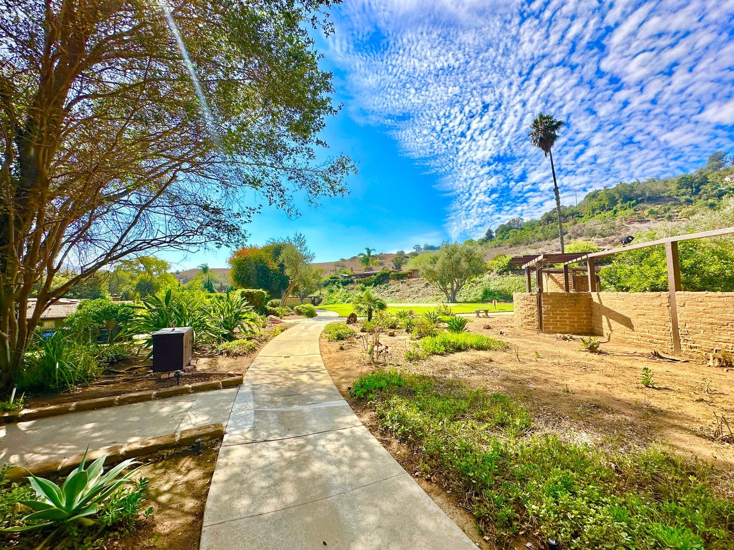 Fallbrook House: 4731 Via Inca