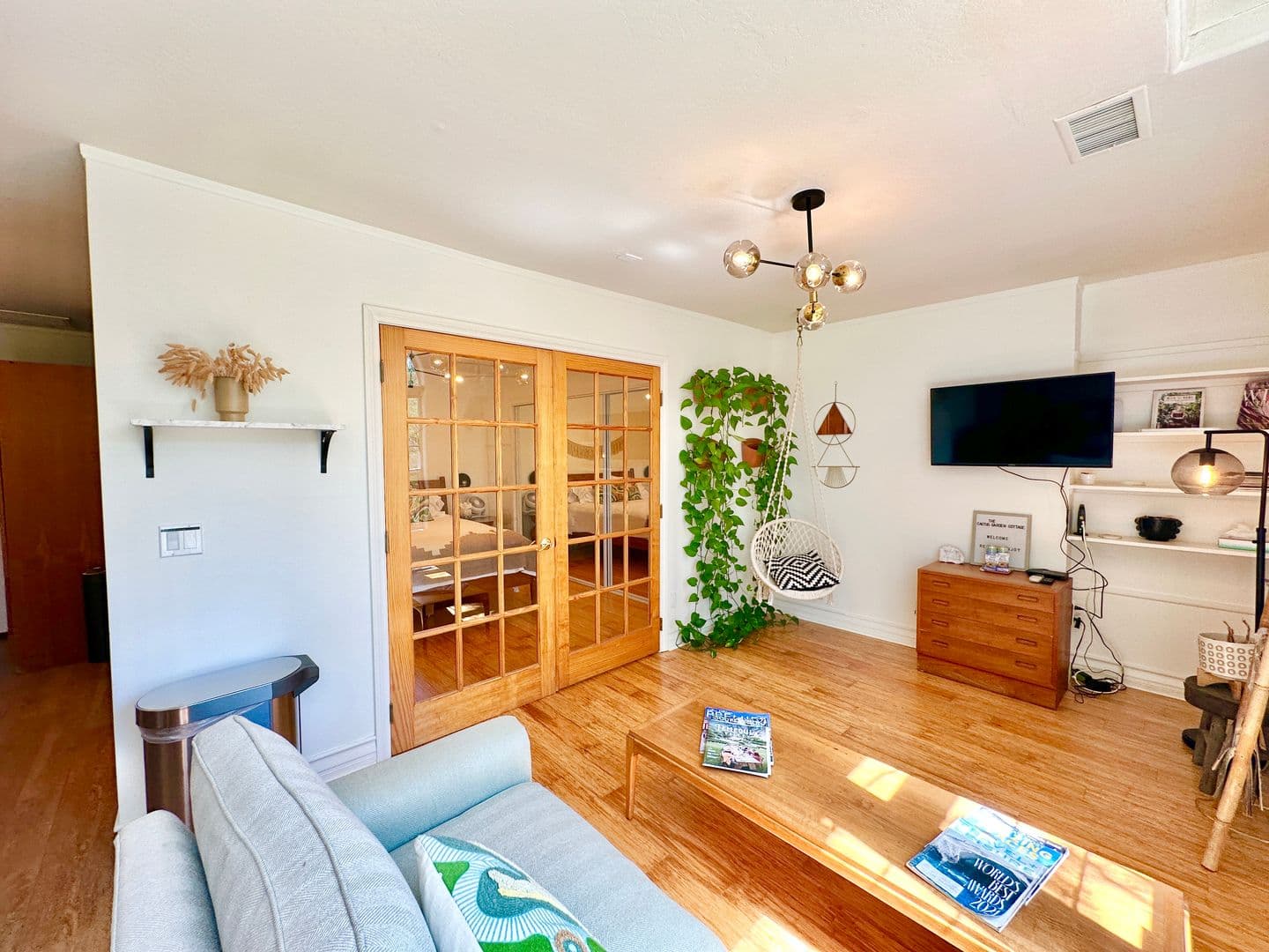 Fallbrook House: 3548 Rosa Way (Guest House)