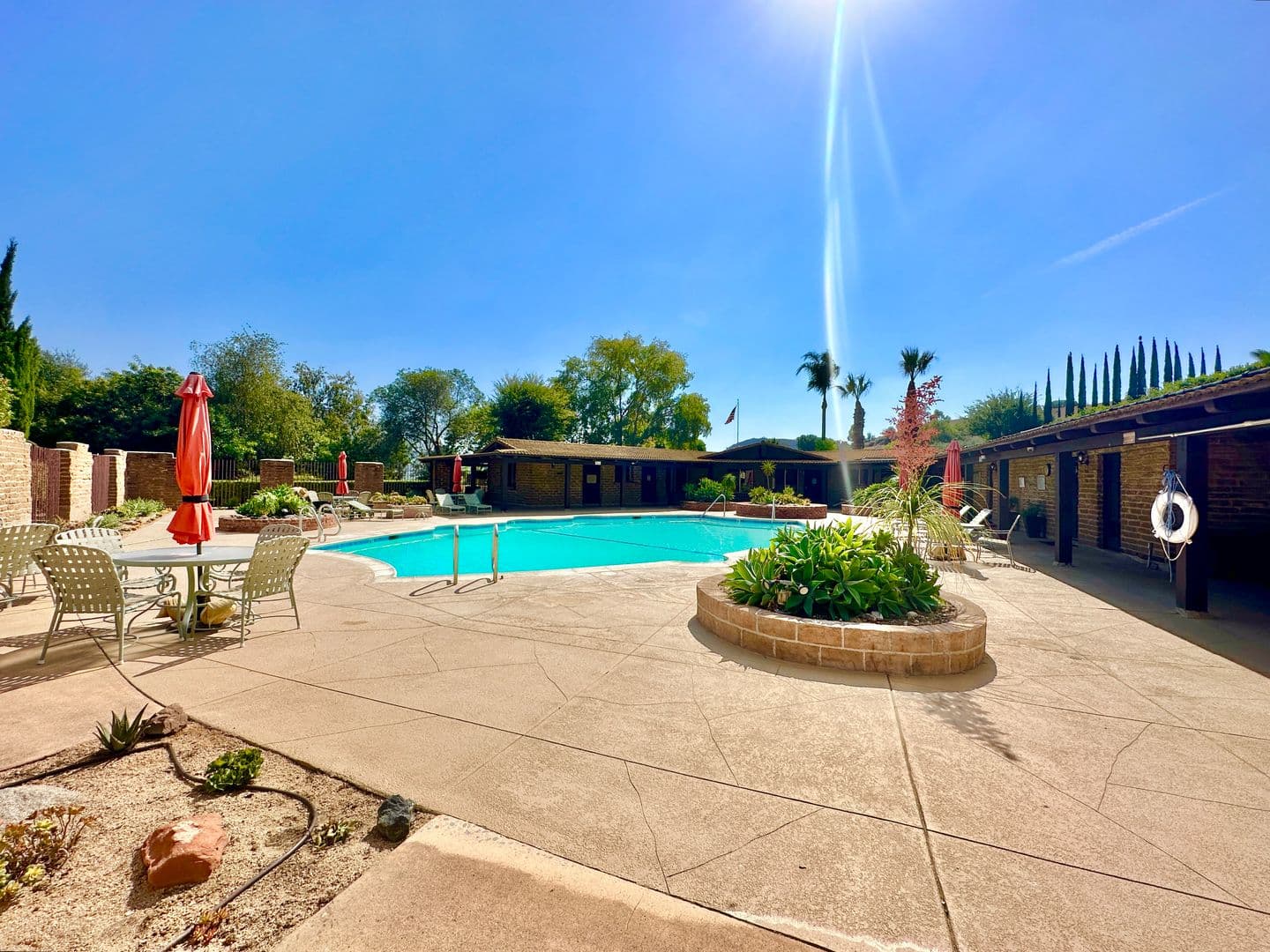 Fallbrook House: 4731 Via Inca