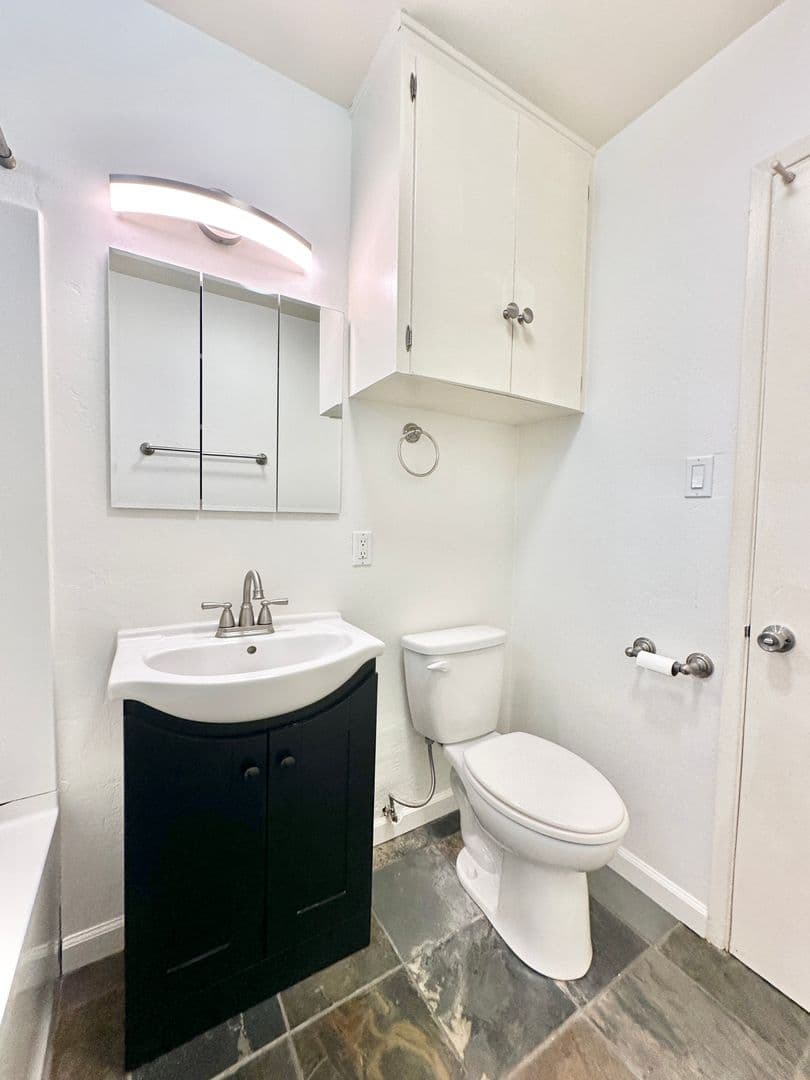 Fallbrook House: 2510 Live Oak Park Road - Unit #3