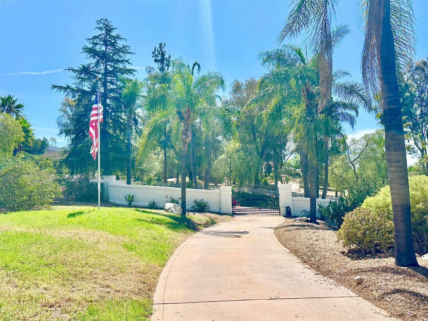 Fallbrook House: 3548 Rosa Way (Guest House)
