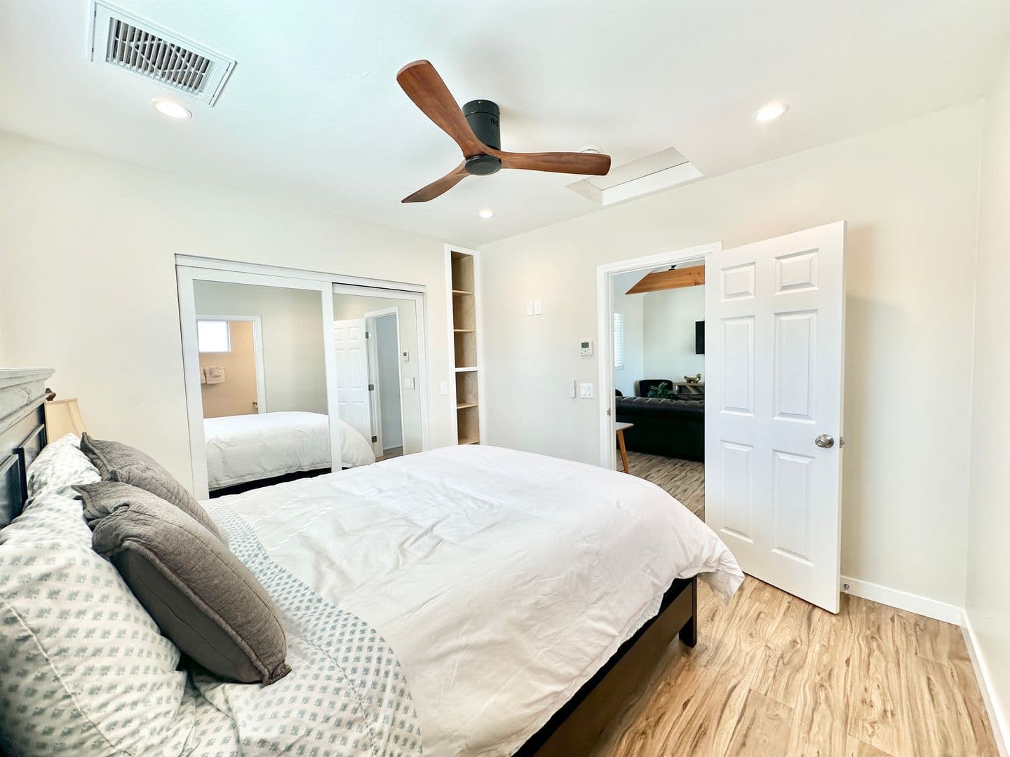 Escondido House: 9431 West Lilac Road, Guest Home, Unit #2