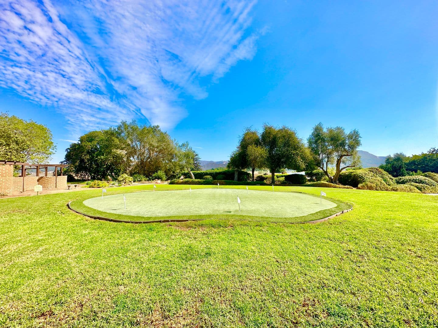 Fallbrook House: 4731 Via Inca