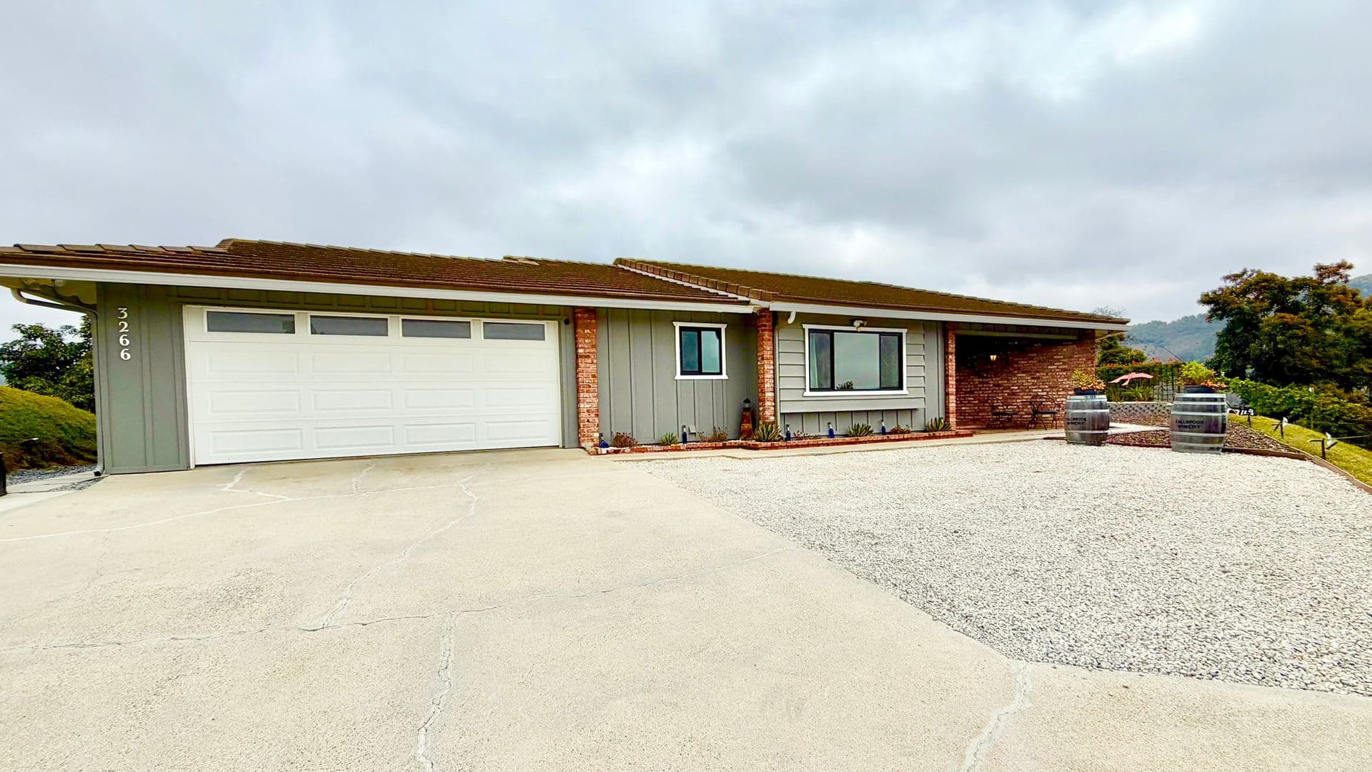 Fallbrook House: 3266 Westmont Drive