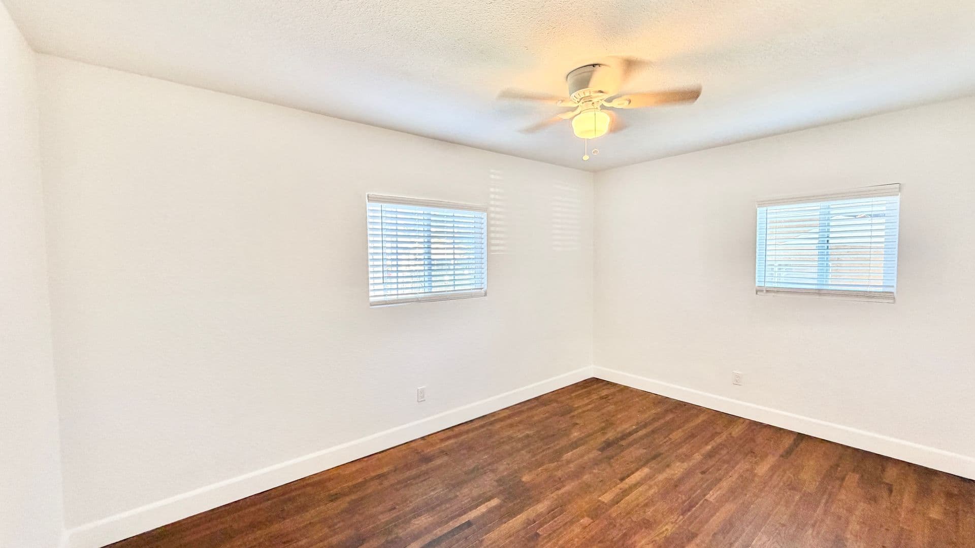 Fallbrook House: 1280 Alturas Road