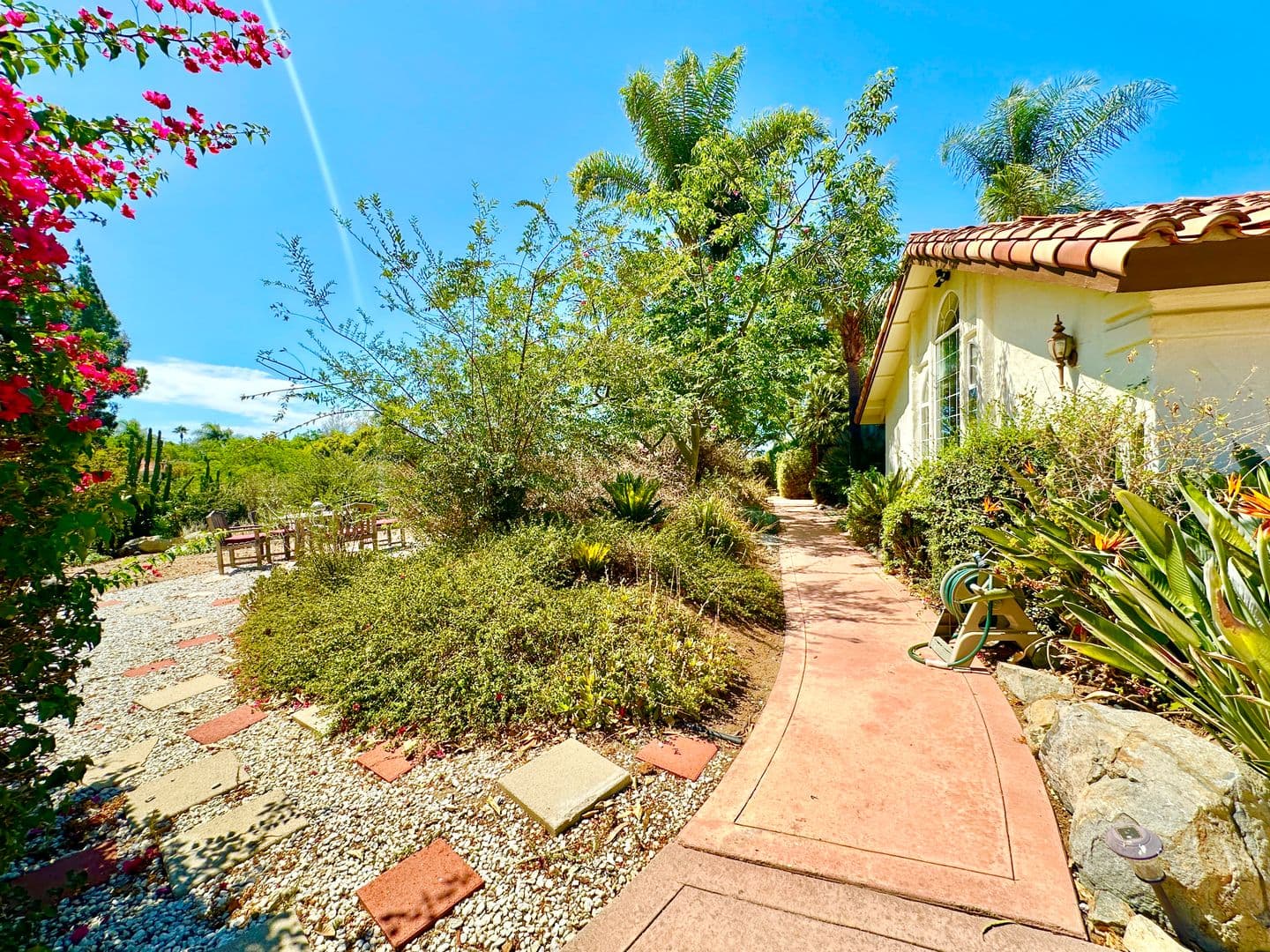 Fallbrook House: 3548 Rosa Way (Guest House)