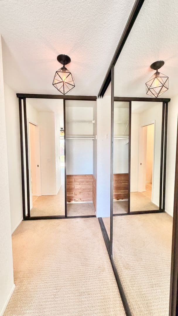 Fallbrook House: 730 Morro Road