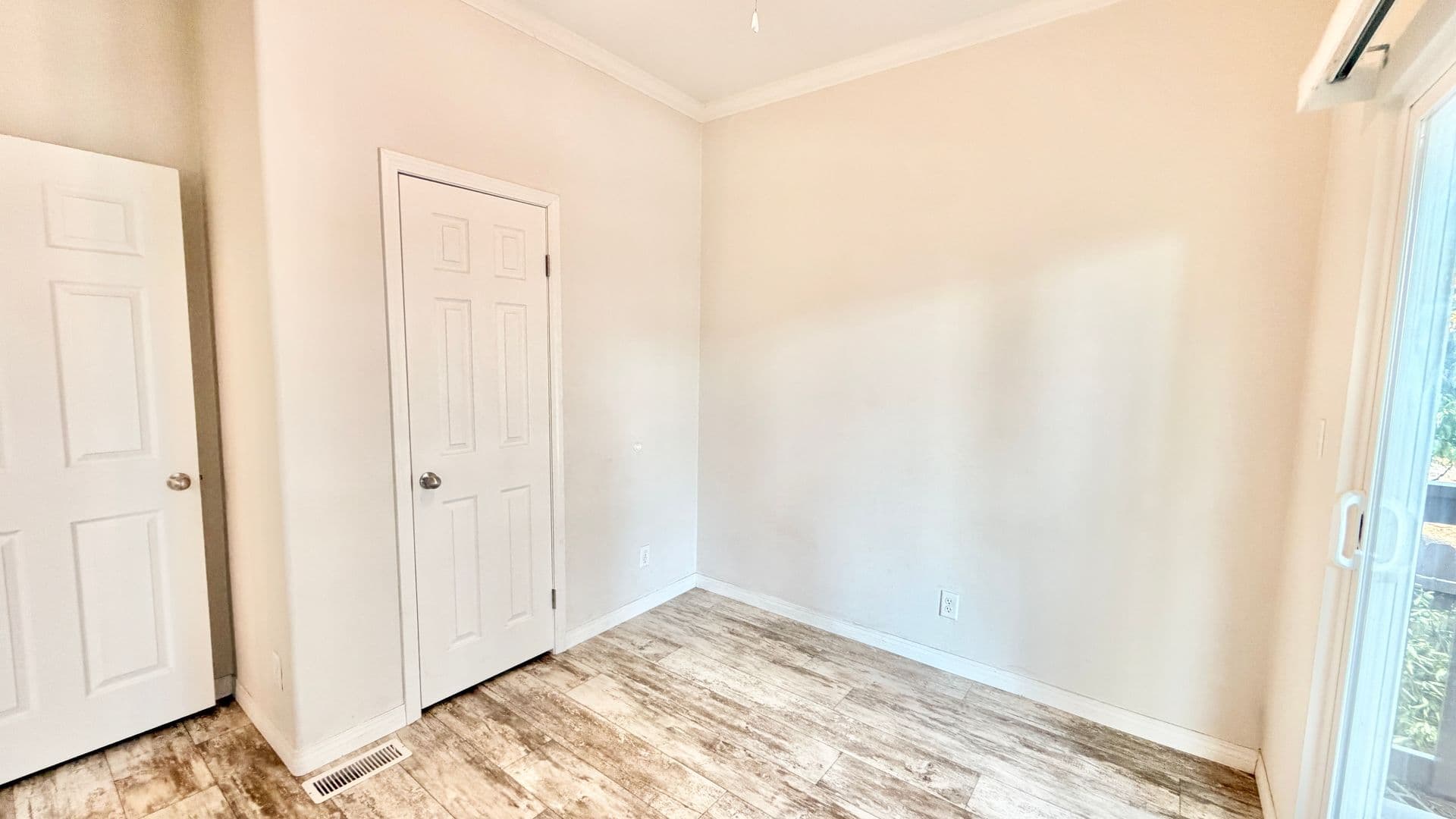 Fallbrook House: 1727 South Hill Avenue (Guest House)