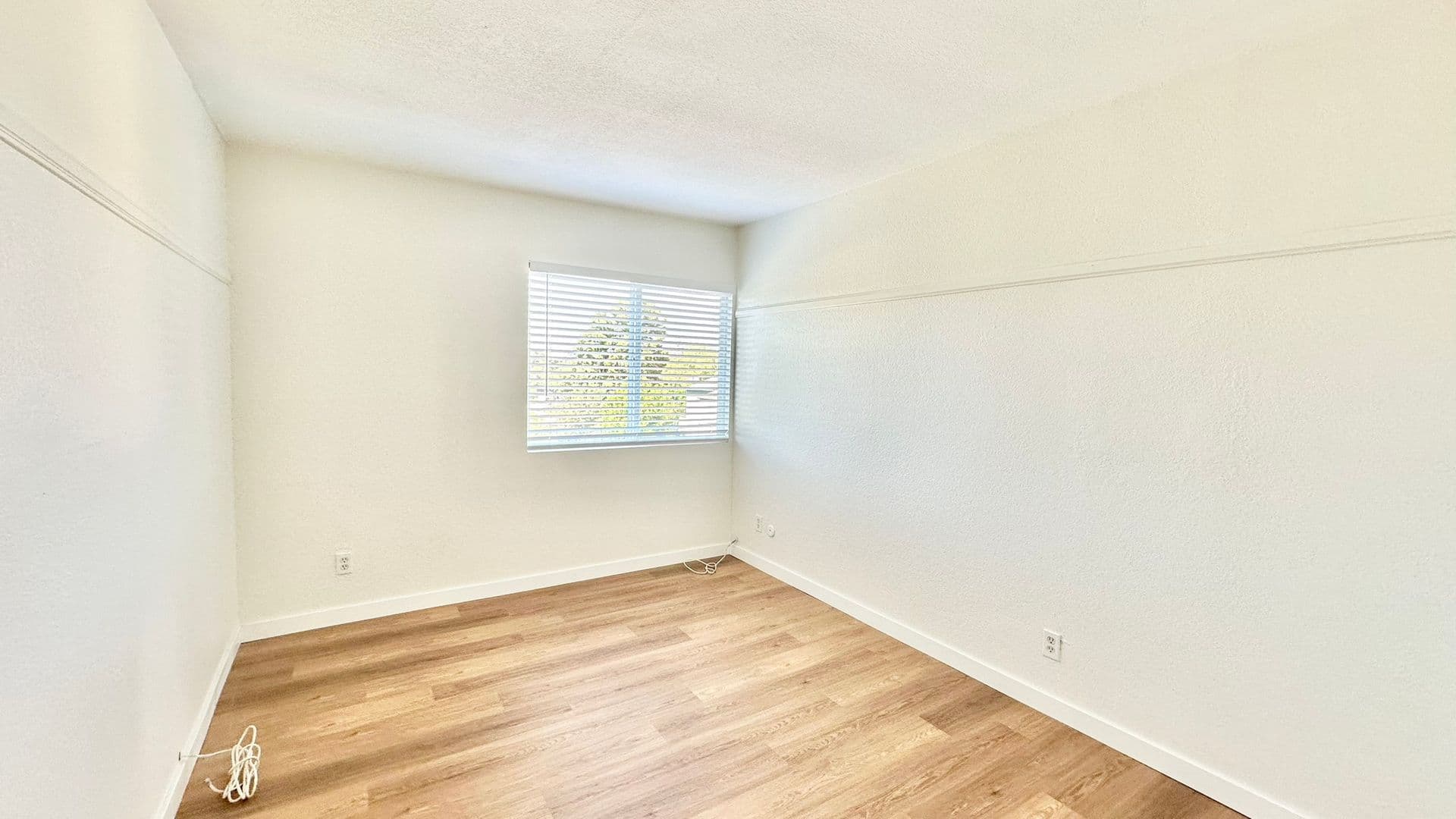 Fallbrook House: 868 East Alvarado Street Apt 24