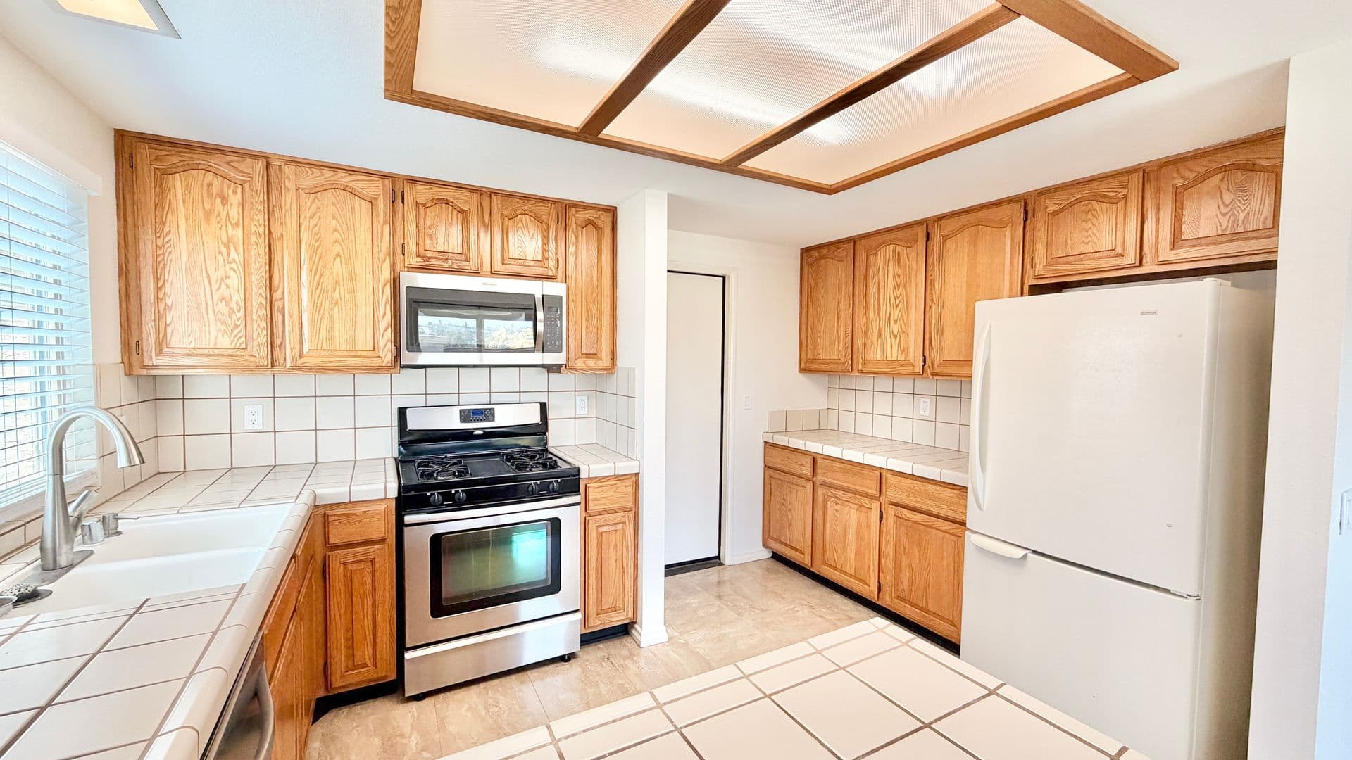 Fallbrook House: 730 Morro Road