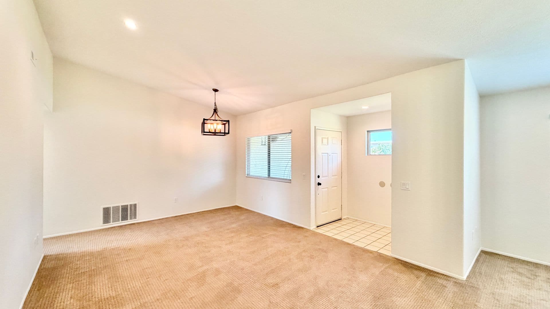 Fallbrook House: 730 Morro Road
