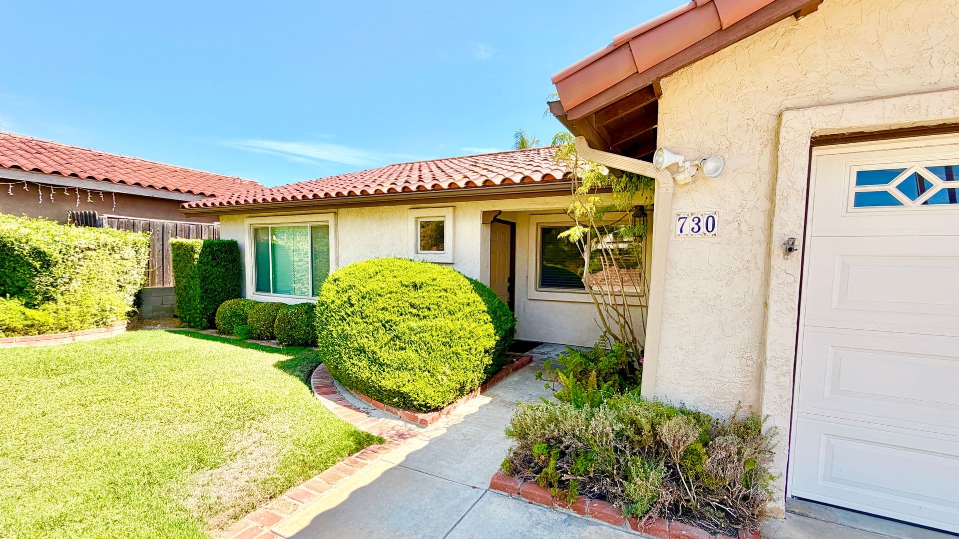 Fallbrook House: 730 Morro Road