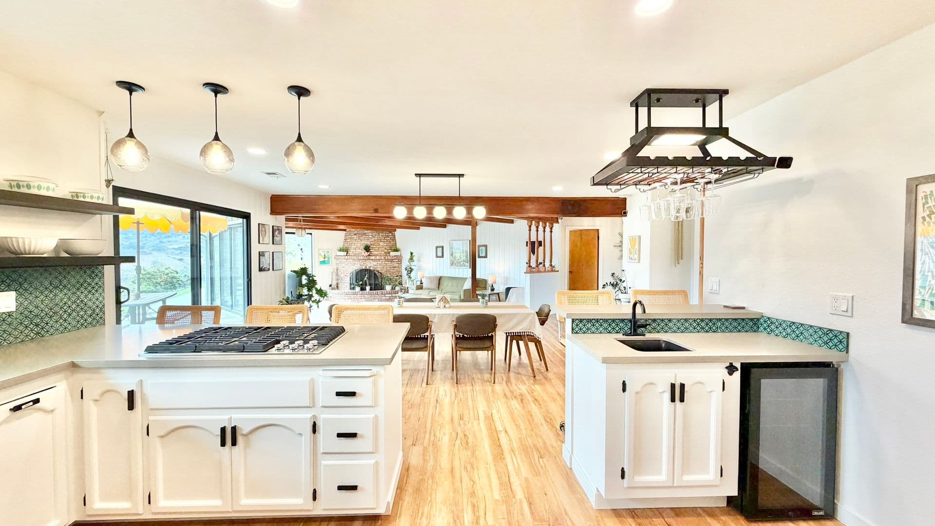 Fallbrook House: 3266 Westmont Drive