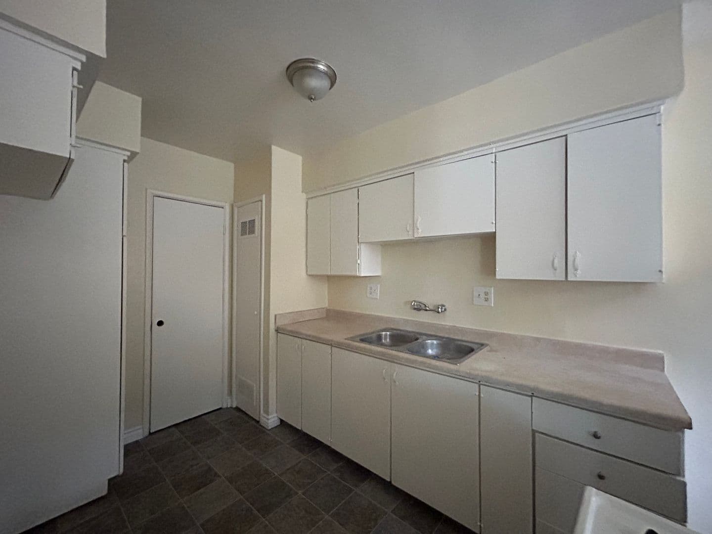 San Bernardino Apartment: 1521-1537 N. Sierra Way
