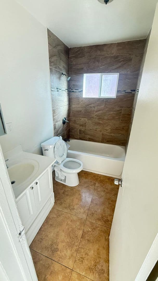 San Bernardino Apartment: 1521-1537 N. Sierra Way