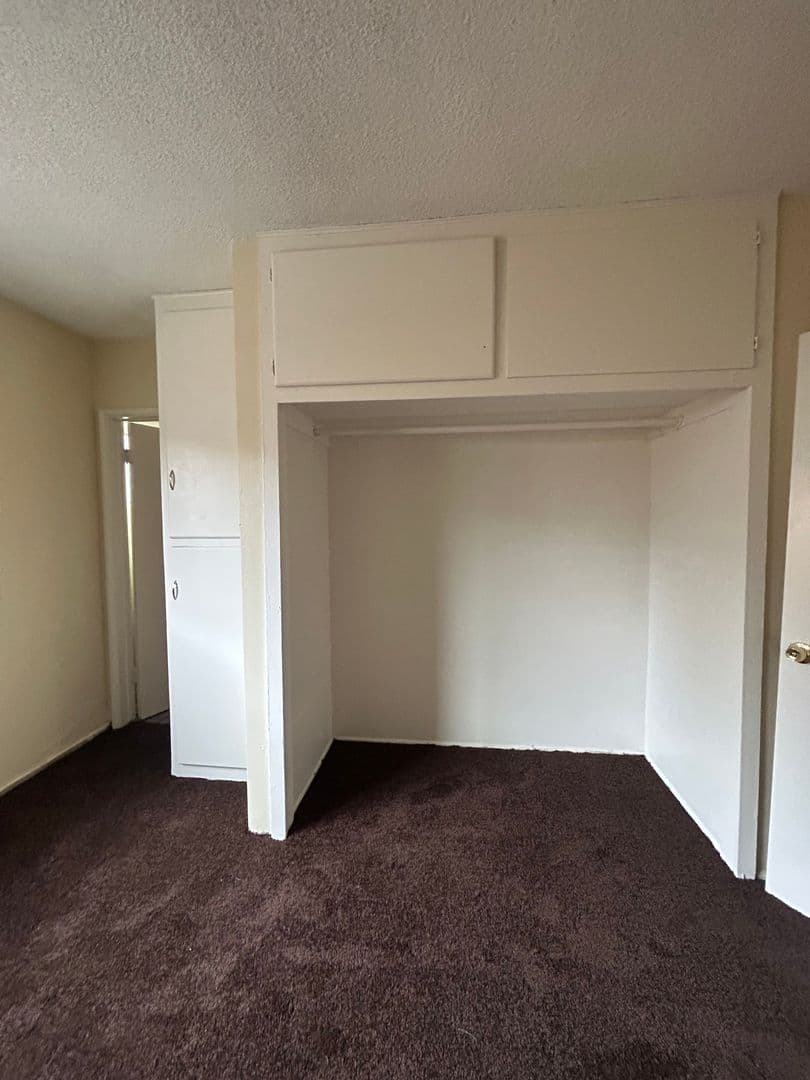San Bernardino Apartment: 1521-1537 N. Sierra Way
