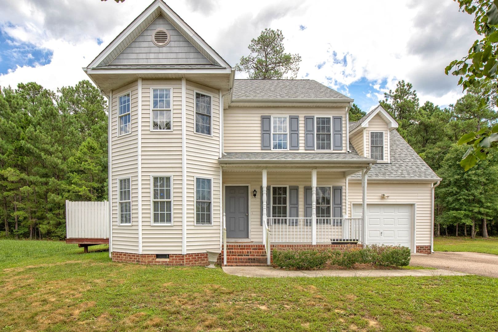 Chester House: 12807 Chester Grove Drive