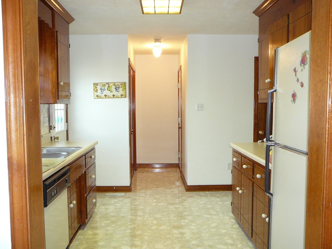 S Chesterfield House: 19224 Maurer Ln