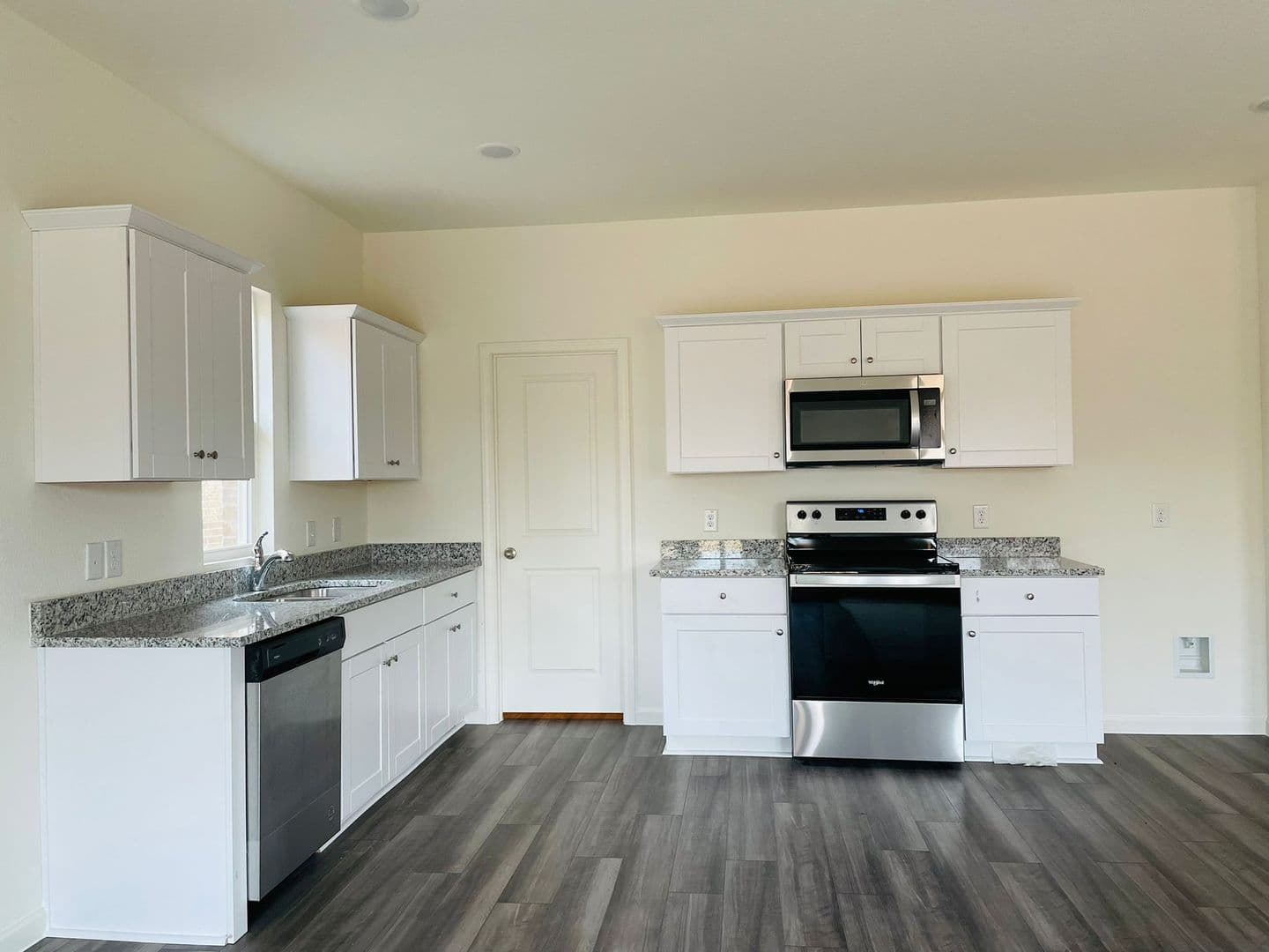 Fort Worth House: 10348 Rosegreen Ln
