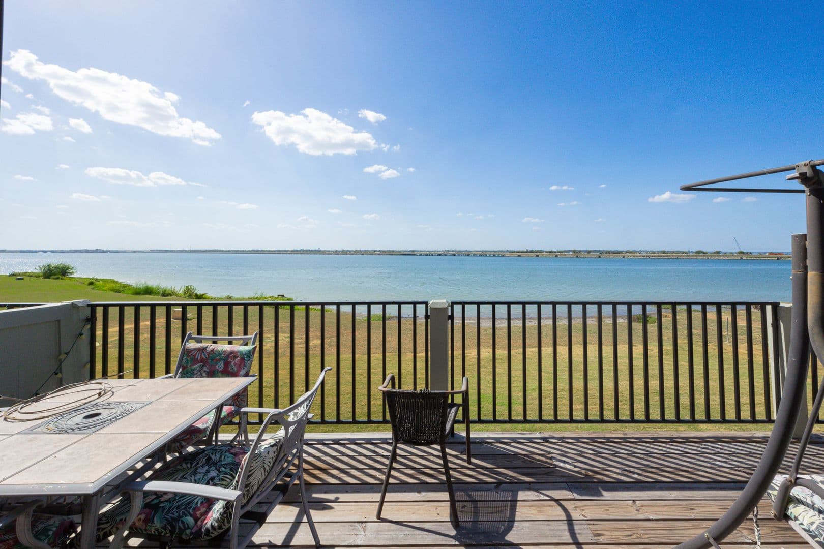 Rockwall House: 1418 Signal Ridge