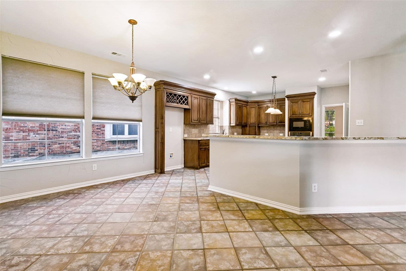 Plano House: 2208 Scenic Dr