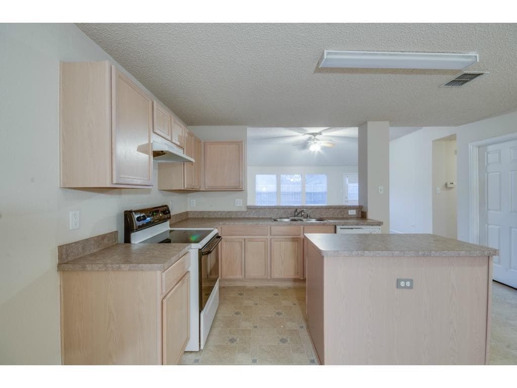 Wylie House: 406 Ashland