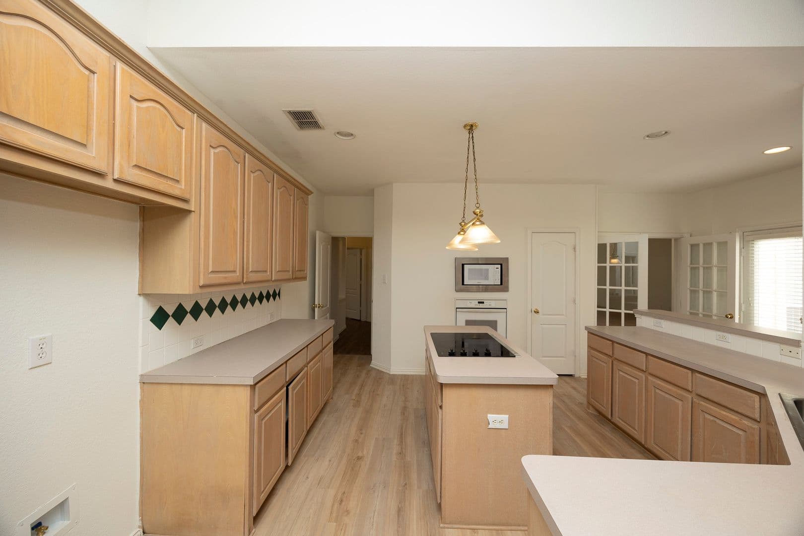 Richardson House: 3103 Kingsbury Drive(Owner approval must)