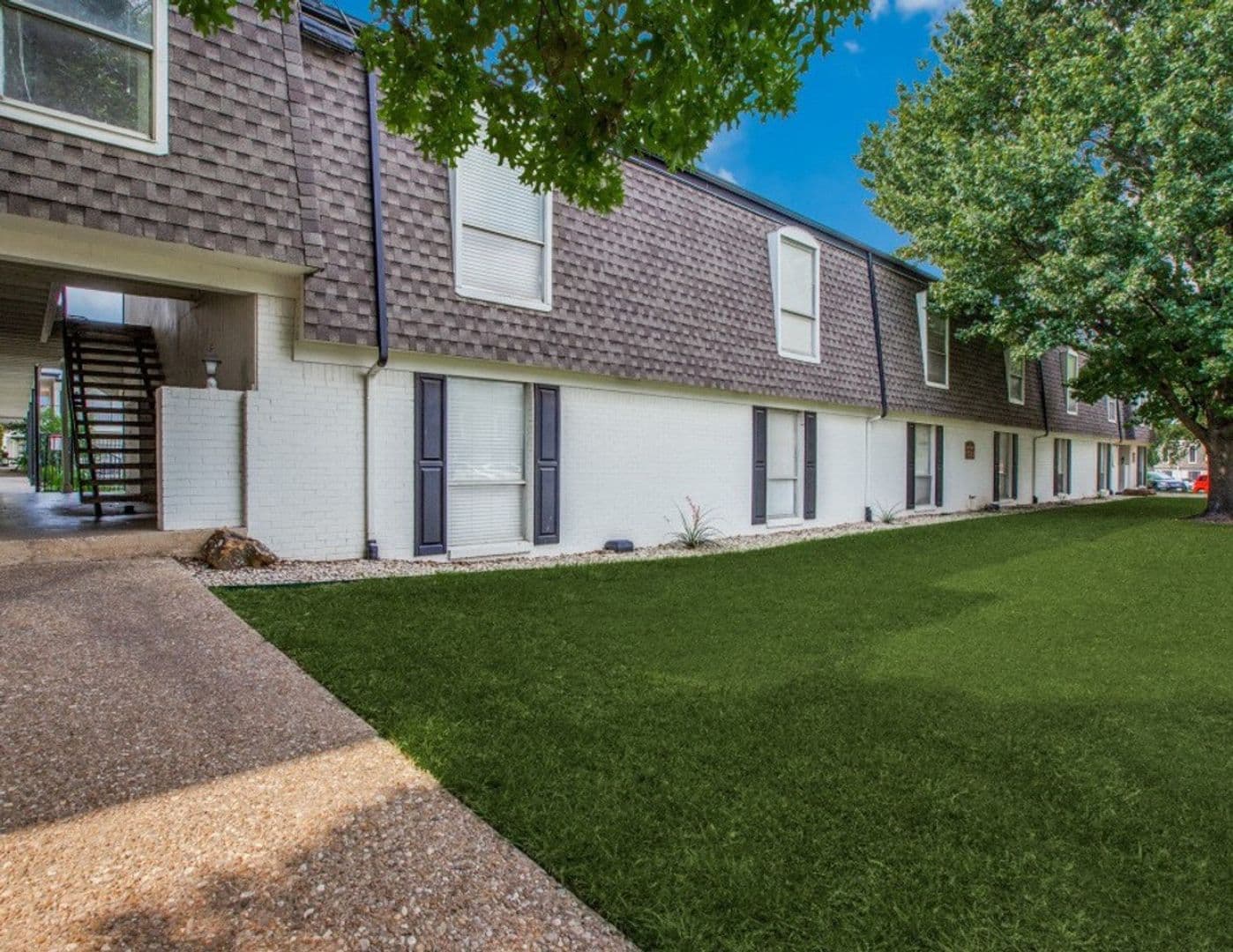 Waco Apartment: 5101 Hawthorne Dr