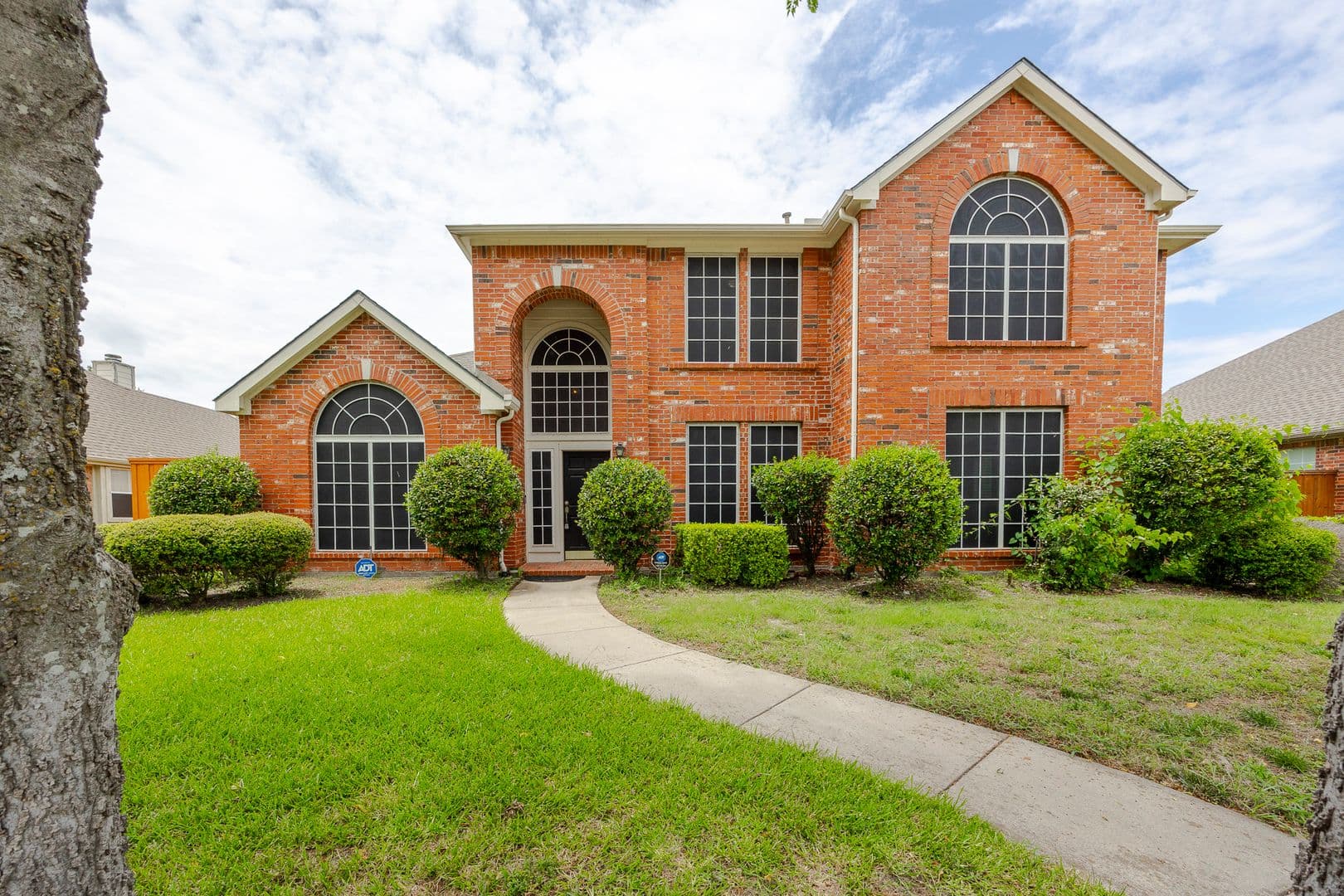 Richardson House: 3103 Kingsbury Drive(Owner approval must)