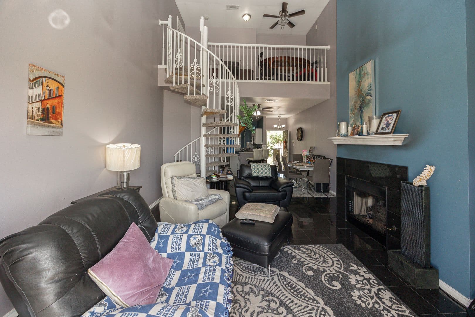 Rockwall House: 1418 Signal Ridge