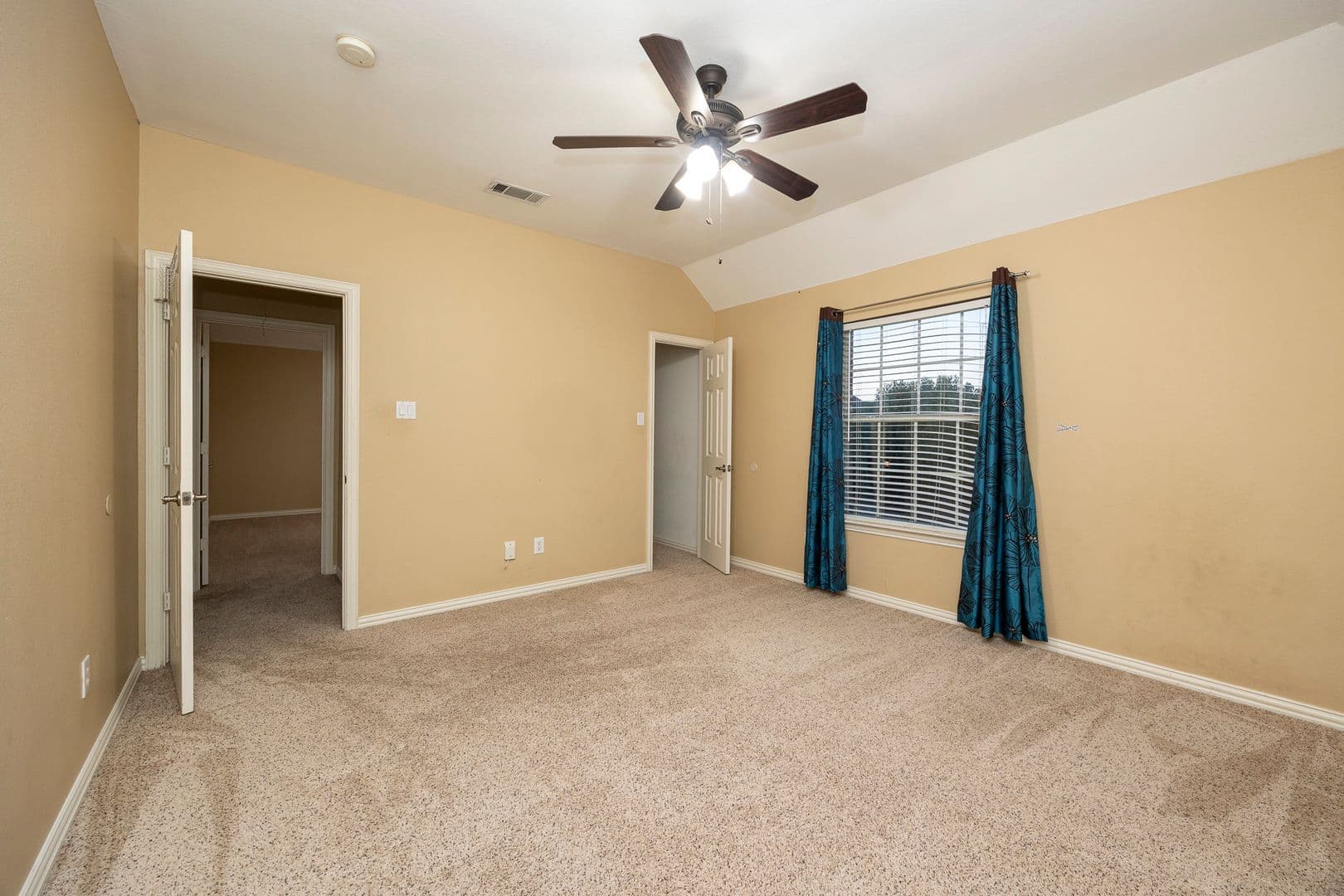 Plano House: 3417 Burnet Drive