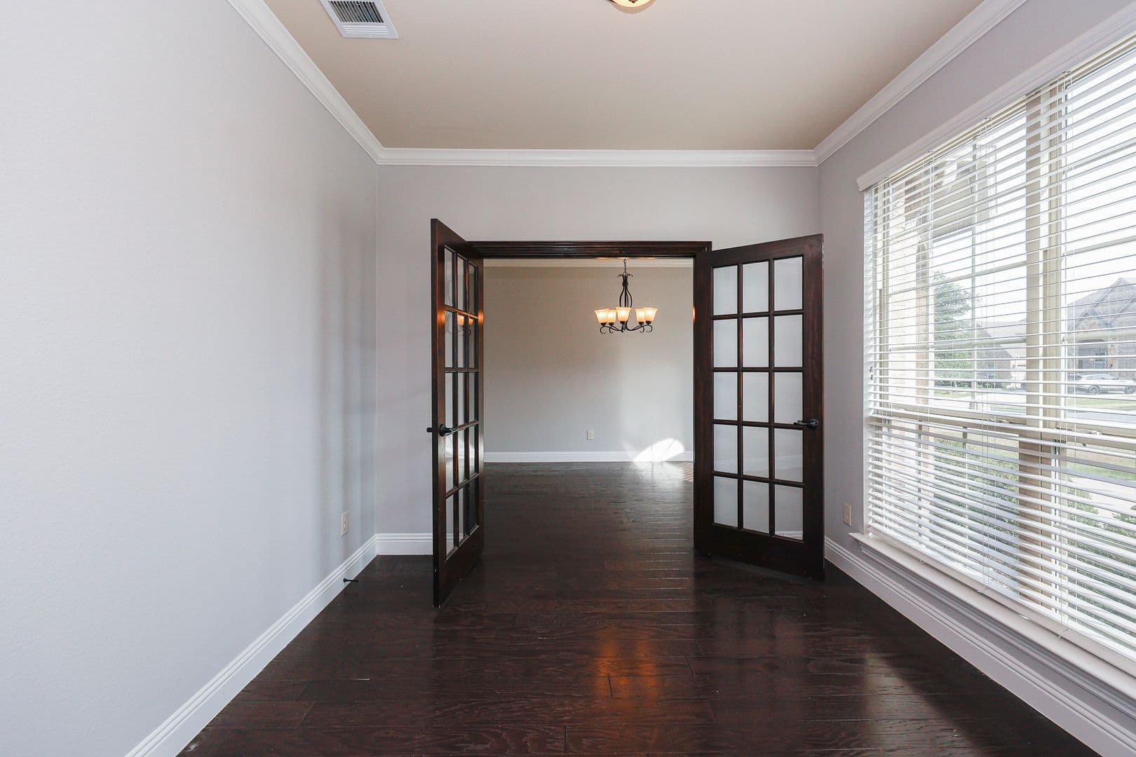 Sachse House: 3611 Mohan Ct