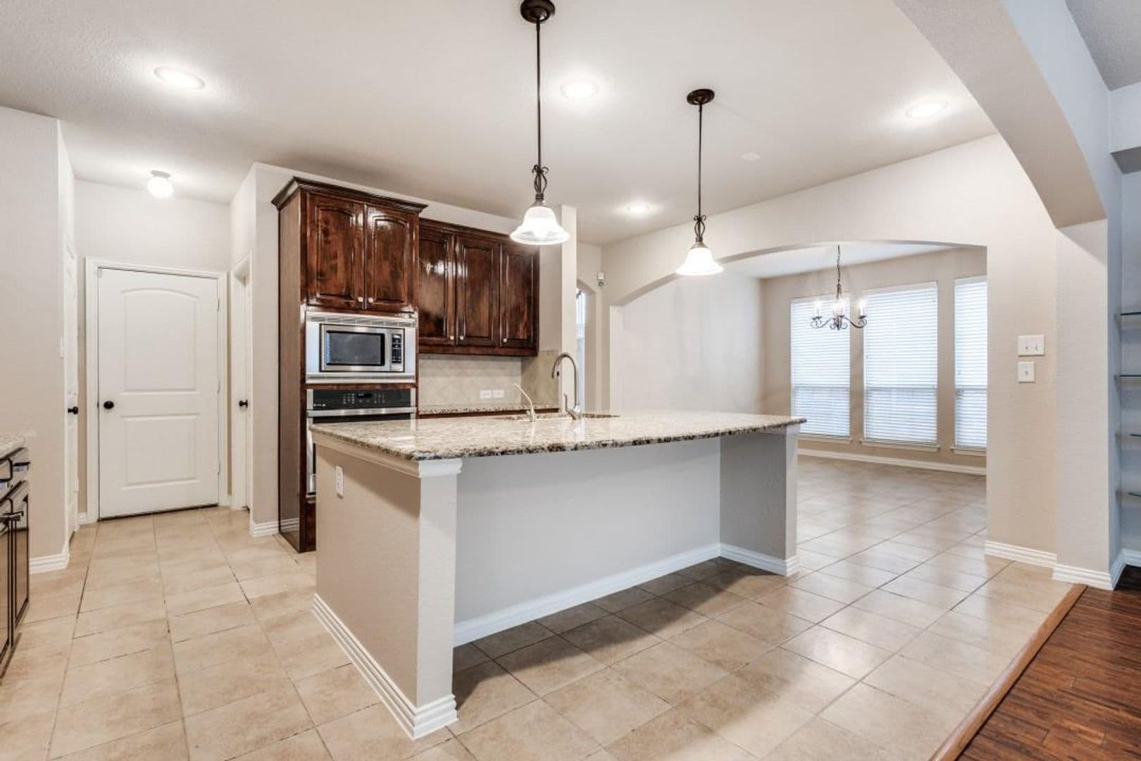Lewisville House: 205 Chester Drive
