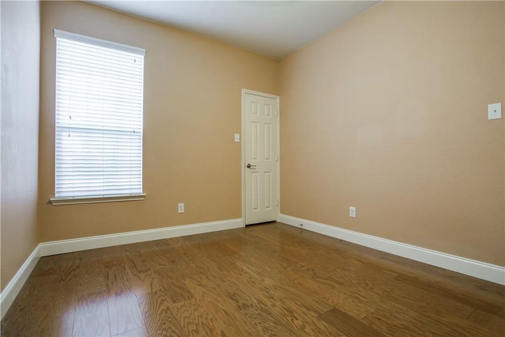 Plano House: 4408 Caledonia Creek Ln